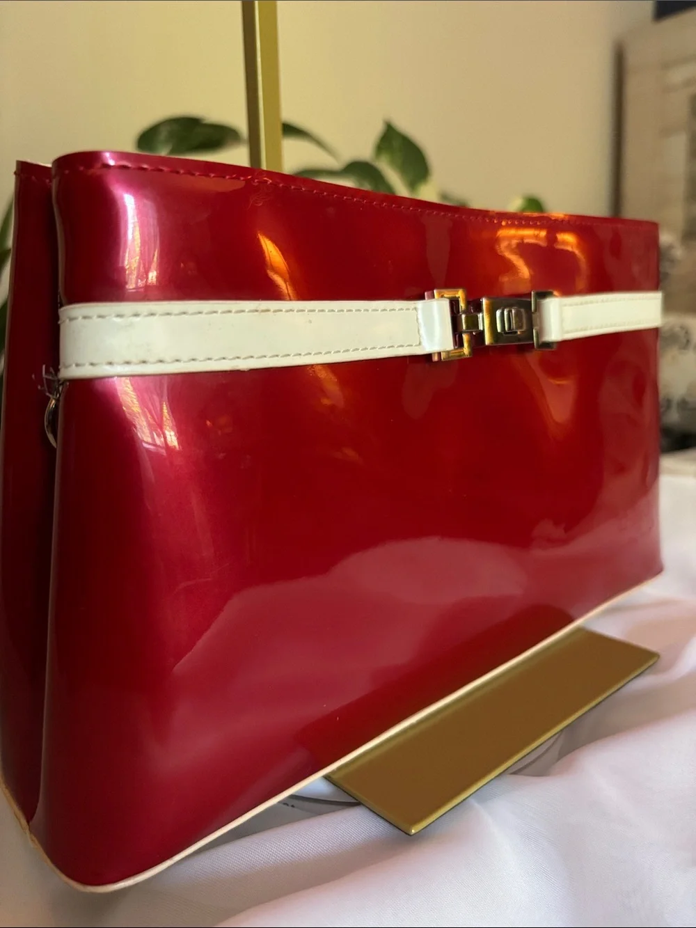 Beijo Red Patent vinyl clutch/shoulder bag Y2K